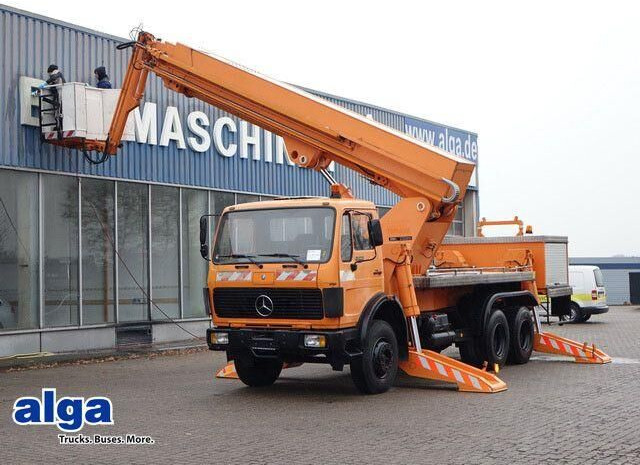 Mercedes-Benz 2222 6x4, Ruthmann, 28m. 3. Sitz - 铰接臂:图1 Mercedes-Benz 2222 6x4, Ruthmann, 28m. 3. Sitz - 铰接臂:图1