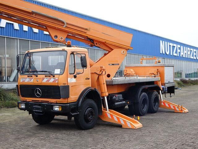 Mercedes-Benz 2222 6x4, Ruthmann, 28m. 3. Sitz - 铰接臂:图2 Mercedes-Benz 2222 6x4, Ruthmann, 28m. 3. Sitz - 铰接臂:图2