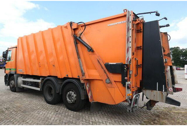 Mercedes-Benz 2532 L Actros 6x2, Faun, Zöller, 24m³, MP3, AC - 垃圾车:图3 Mercedes-Benz 2532 L Actros 6x2, Faun, Zöller, 24m³, MP3, AC - 垃圾车:图3