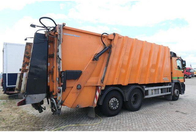 Mercedes-Benz 2532 L Actros 6x2, Faun, Zöller, 24m³, MP3, AC - 垃圾车:图4 Mercedes-Benz 2532 L Actros 6x2, Faun, Zöller, 24m³, MP3, AC - 垃圾车:图4
