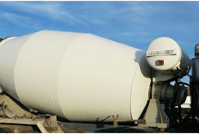 Mercedes-Benz 3240 B Actros 8x4, Liebherr HTM904, 9m³ - 混凝土搅拌车:图3 Mercedes-Benz 3240 B Actros 8x4, Liebherr HTM904, 9m³ - 混凝土搅拌车:图3