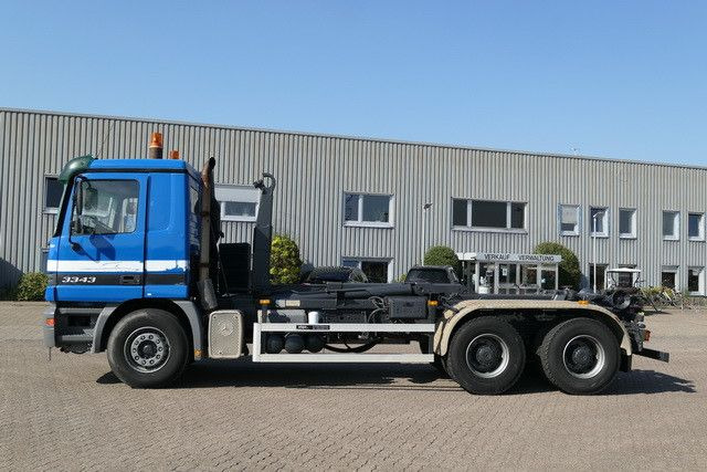 Mercedes-Benz 3343 Actros 6x4, Multilift LHS26056, Klima, AHK - 吊钩升降车:图4 Mercedes-Benz 3343 Actros 6x4, Multilift LHS26056, Klima, AHK - 吊钩升降车:图4