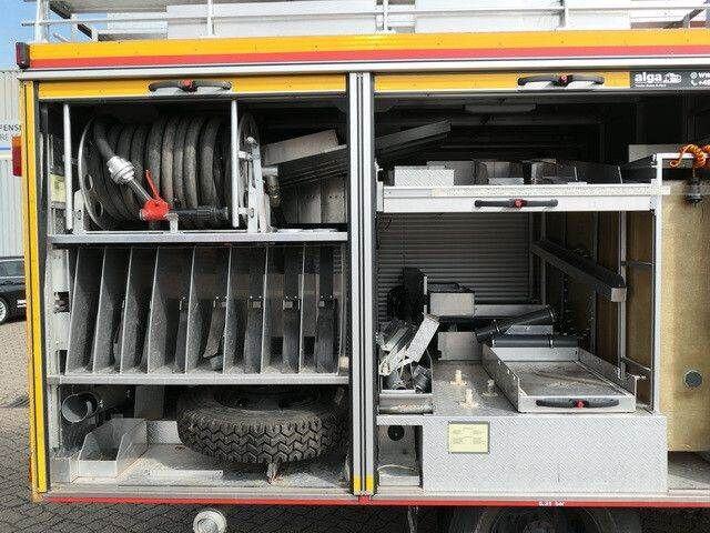 Mercedes-Benz 814 D/Feuerwehr/Metz/Wassertank/Pumpe - 消防车:图3 Mercedes-Benz 814 D/Feuerwehr/Metz/Wassertank/Pumpe - 消防车:图3