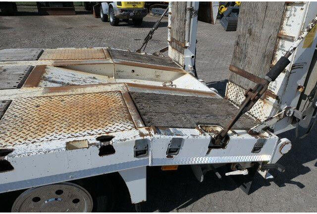 Zandt AT-P300, Hydr. Rampen, 30to., 3-Achser - 低装载拖车:图5 Zandt AT-P300, Hydr. Rampen, 30to., 3-Achser - 低装载拖车:图5