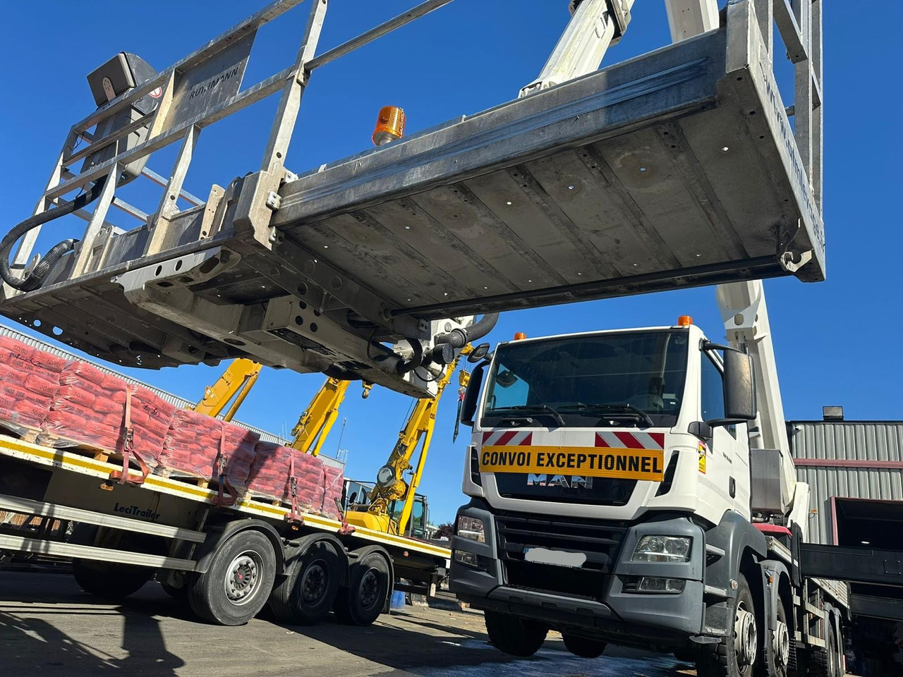 RUTHMANN Steiger T750 HF - 车载空中平台:图1 RUTHMANN Steiger T750 HF - 车载空中平台:图1