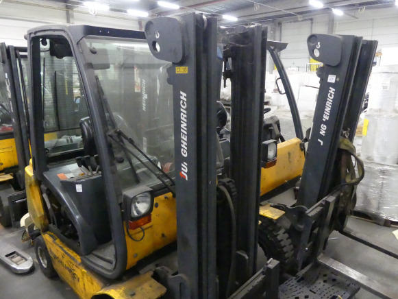 2 Chariots élévateur au gaz Jungheinrich TFG20A - 叉车:图1 2 Chariots élévateur au gaz Jungheinrich TFG20A - 叉车:图1