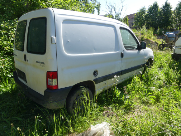 Camionnette utilitaire Peugeot Partner - 无侧窗厢式货车:图3 Camionnette utilitaire Peugeot Partner - 无侧窗厢式货车:图3