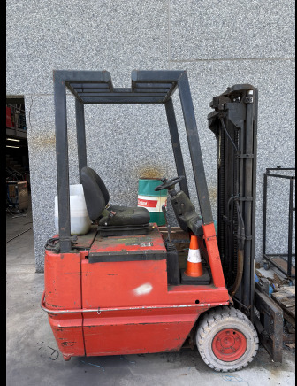 Chariot à mât rétractable LINDE E-15 - 电动叉车:图1 Chariot à mât rétractable LINDE E-15 - 电动叉车:图1