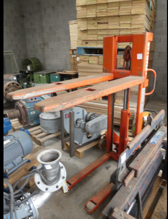 Gerbeur BT Lifters BT SV 800H/1 - 堆垛机:图1 Gerbeur BT Lifters BT SV 800H/1 - 堆垛机:图1