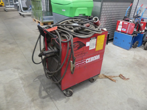 Machine de découpe plasma Cebora Plasma Prof 152 arc control - 金属加工机械:图1 Machine de découpe plasma Cebora Plasma Prof 152 arc control - 金属加工机械:图1