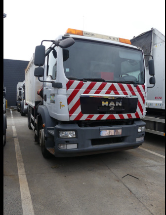 REF:10318 - Camion poubelle avec grue MAN TGM (2010-138.787 km) ( VIN:WMAN08ZZ2AY243367) - 垃圾车:图2 REF:10318 - Camion poubelle avec grue MAN TGM (2010-138.787 km) ( VIN:WMAN08ZZ2AY243367) - 垃圾车:图2