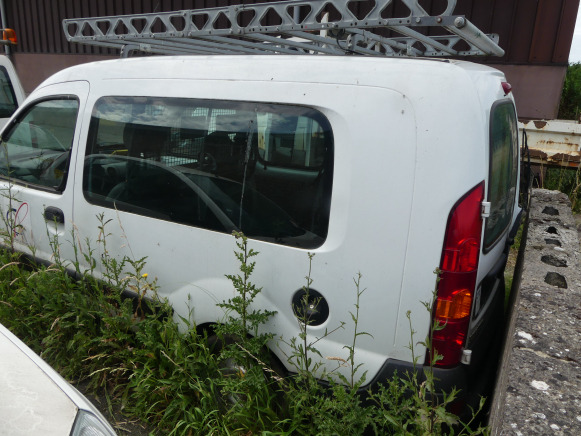 REF:Immatriculée sous : SXP067 - Voiture Renault - 紧凑型面包车:图4 REF:Immatriculée sous : SXP067 - Voiture Renault - 紧凑型面包车:图4