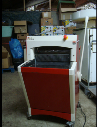 Trancheuse à pain Heristal - 烘焙设备:图1 Trancheuse à pain Heristal - 烘焙设备:图1