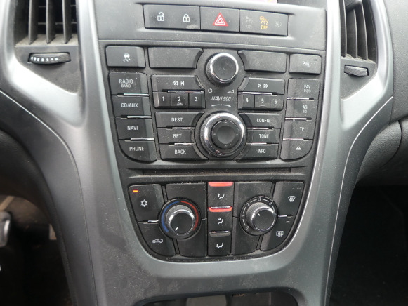 Voiture Opel Astra Sport Tourer (2013-314.104 km) - 汽车:图5 Voiture Opel Astra Sport Tourer (2013-314.104 km) - 汽车:图5