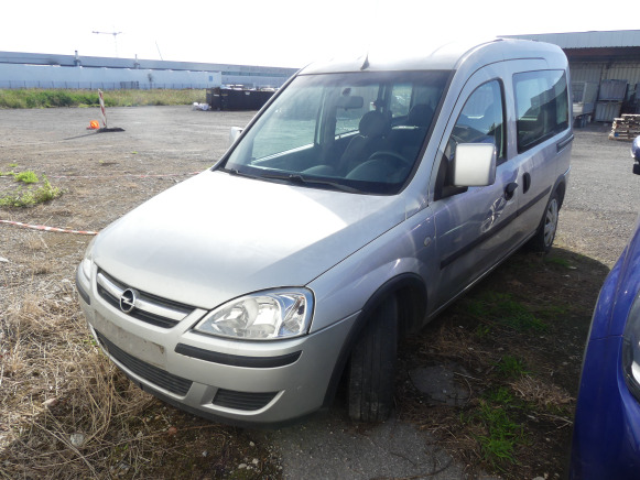 Voiture Opel Combo - 汽车:图1 Voiture Opel Combo - 汽车:图1