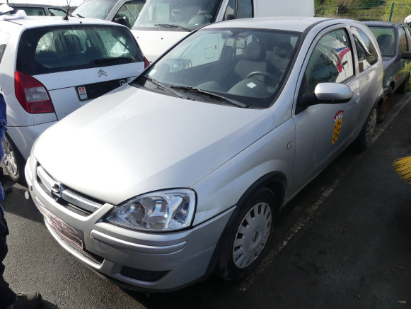 Voiture Opel Corsa - 汽车:图1 Voiture Opel Corsa - 汽车:图1
