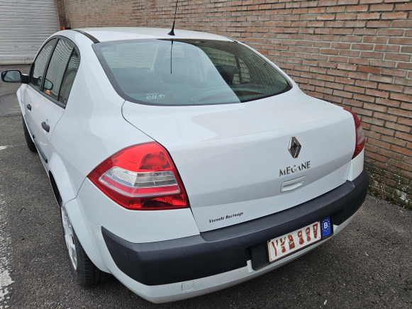 Voiture Renault Megane (2008-96.479 km-VIN:VF1LM1S0H40530344) - 汽车:图4 Voiture Renault Megane (2008-96.479 km-VIN:VF1LM1S0H40530344) - 汽车:图4