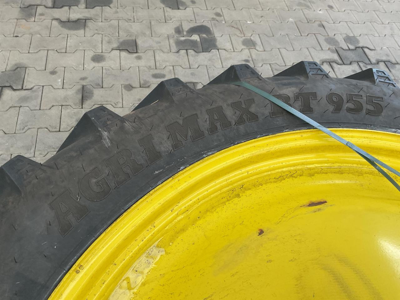 BKT 340/85R48 - 轮胎 适用于 农业机械:图5 BKT 340/85R48 - 轮胎 适用于 农业机械:图5