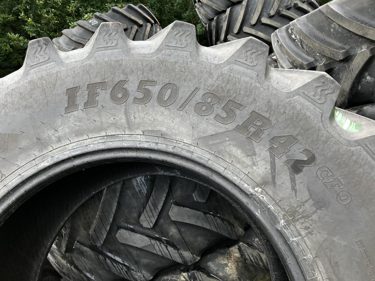BKT 650/85R42 IF - 轮胎 适用于 农业机械:图5 BKT 650/85R42 IF - 轮胎 适用于 农业机械:图5