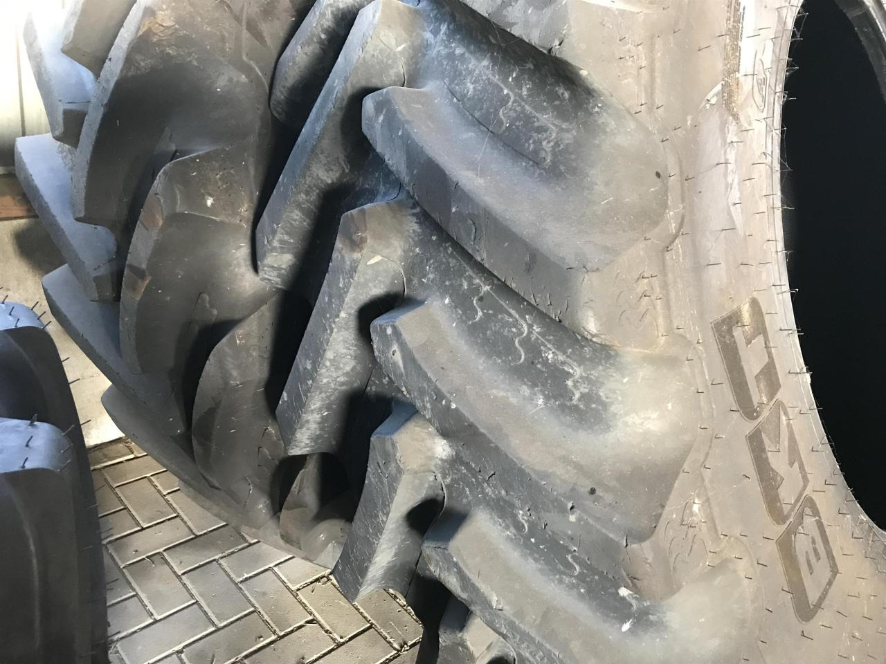 BKT 650/85R42 IF - 轮胎 适用于 农业机械:图1 BKT 650/85R42 IF - 轮胎 适用于 农业机械:图1