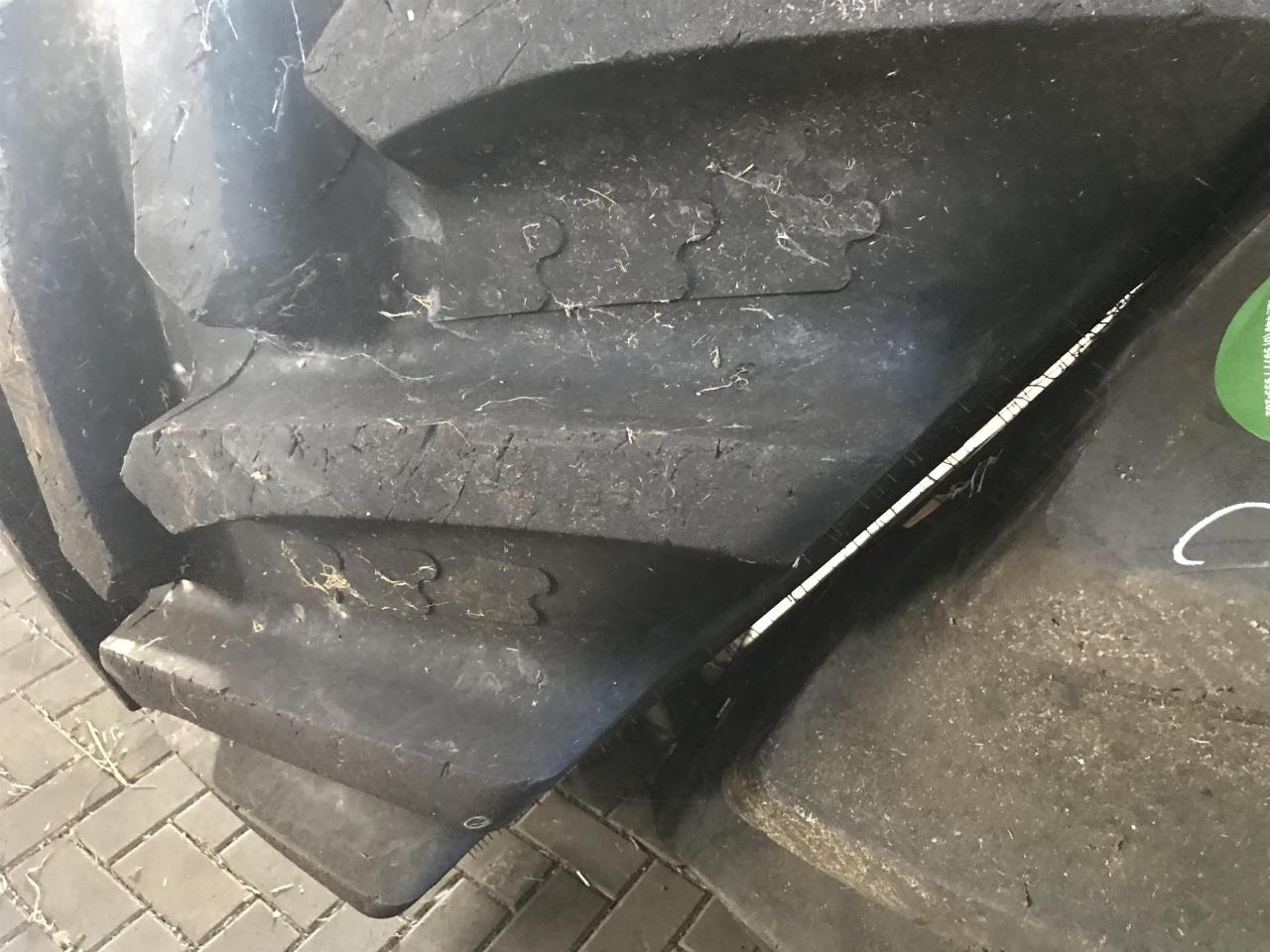 BKT 650/85R42 IF - 轮胎 适用于 农业机械:图3 BKT 650/85R42 IF - 轮胎 适用于 农业机械:图3