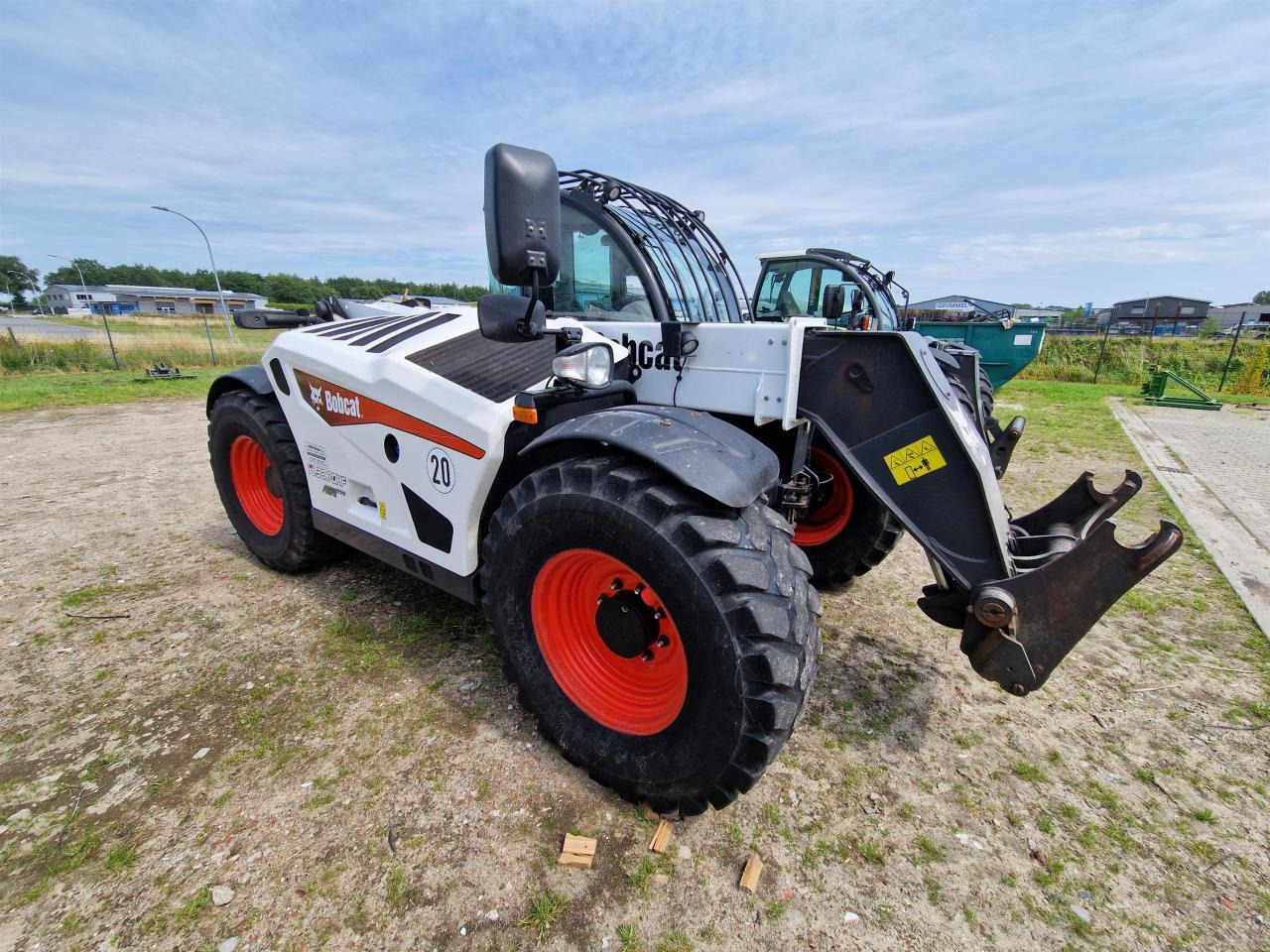 Bobcat TL 38.70 HF - 伸缩臂叉装车:图2 Bobcat TL 38.70 HF - 伸缩臂叉装车:图2
