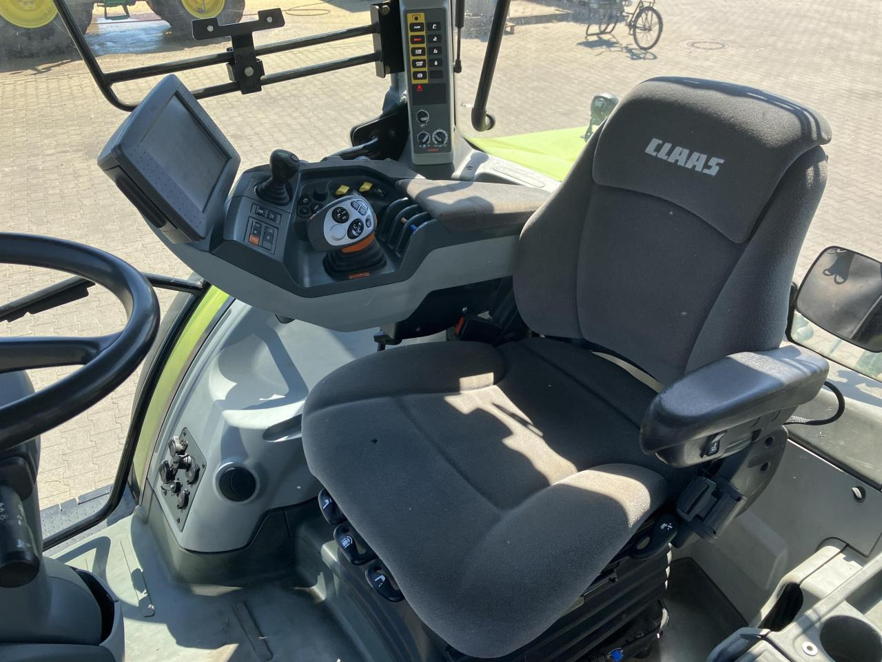 CLAAS Arion 640 - 拖拉机:图5 CLAAS Arion 640 - 拖拉机:图5