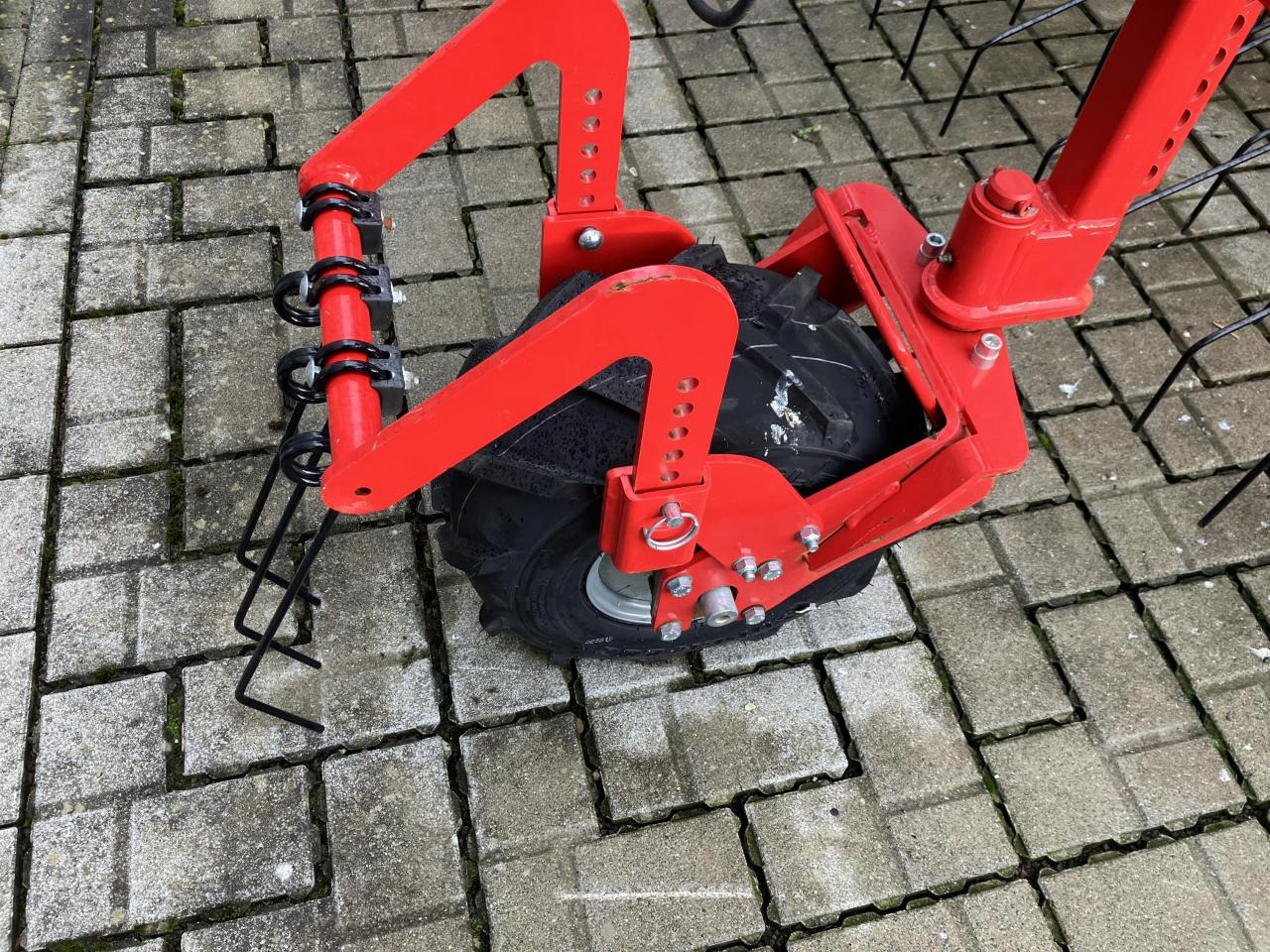 Einböck Aerostar 1200 Exact - 土壤耕作设备:图4 Einböck Aerostar 1200 Exact - 土壤耕作设备:图4