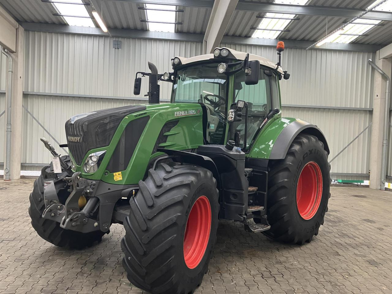 Fendt 826 Vario ProfiPlus - 拖拉机:图1 Fendt 826 Vario ProfiPlus - 拖拉机:图1