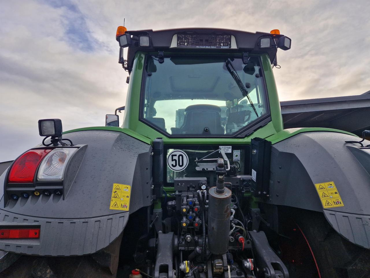 Fendt 826 Vario S4 Profi Plus - 拖拉机:图4 Fendt 826 Vario S4 Profi Plus - 拖拉机:图4