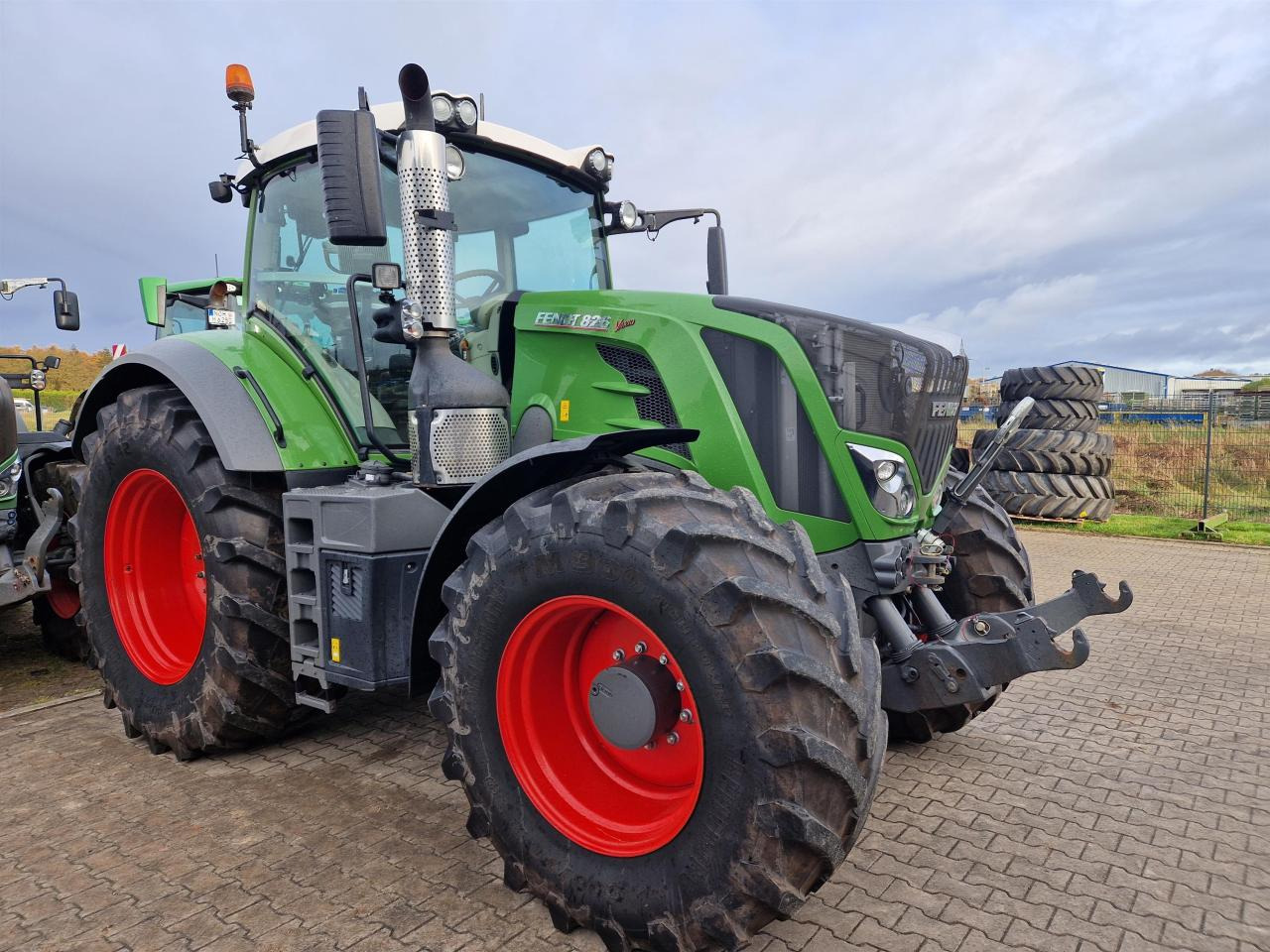 Fendt 826 Vario S4 Profi Plus - 拖拉机:图1 Fendt 826 Vario S4 Profi Plus - 拖拉机:图1