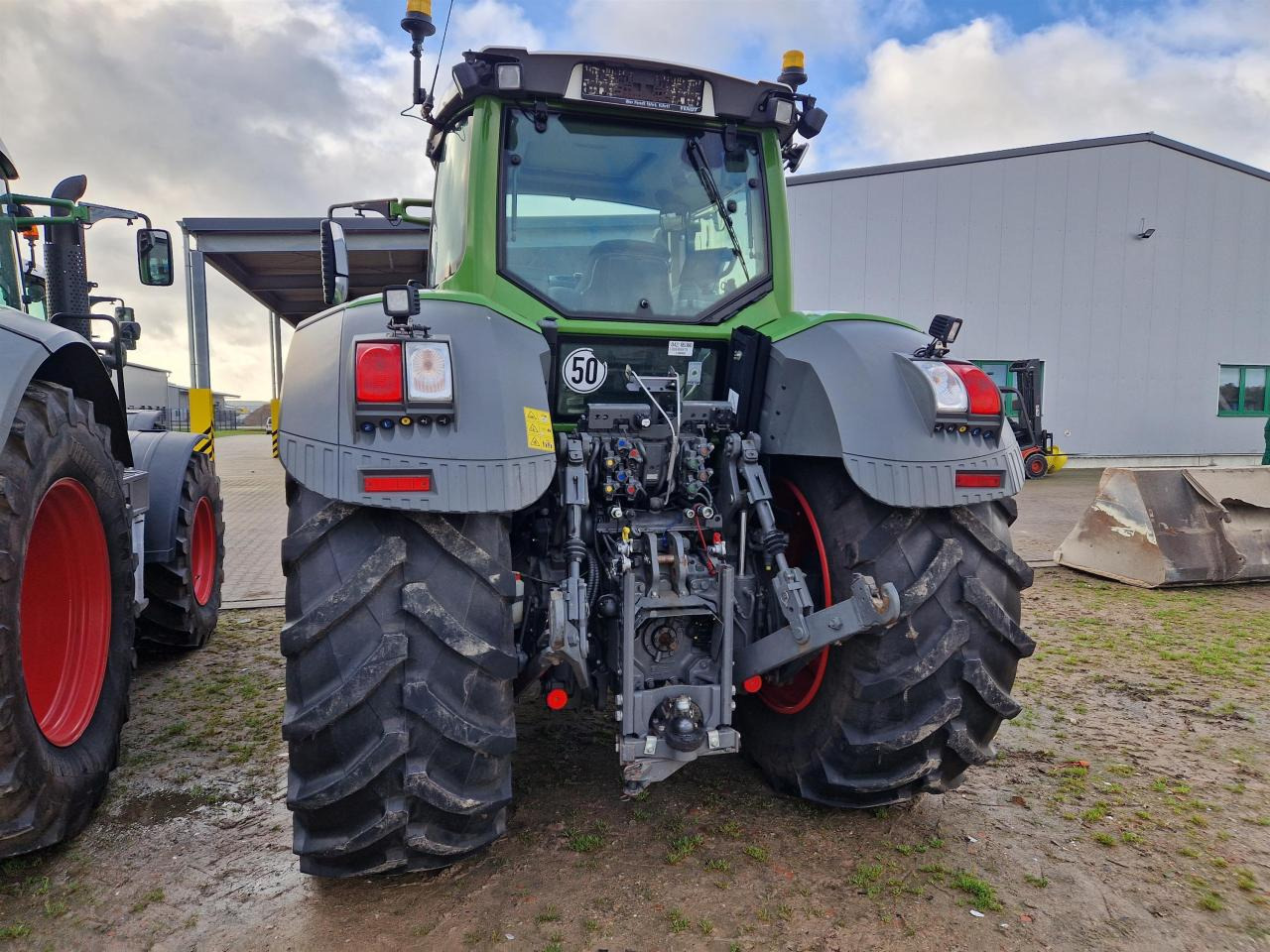 Fendt 828 Vario S4 Profi Plus - 拖拉机:图3 Fendt 828 Vario S4 Profi Plus - 拖拉机:图3