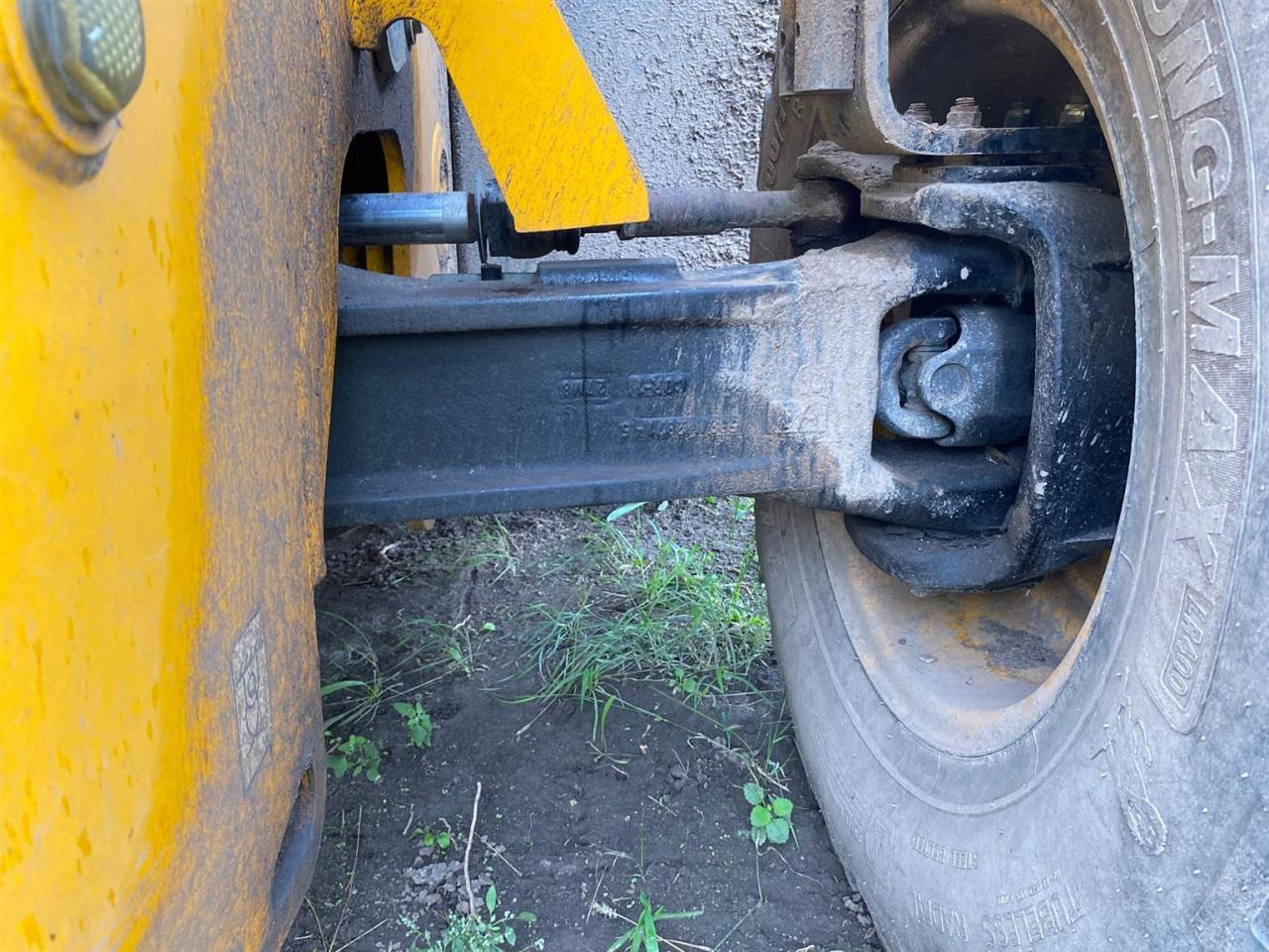 JCB 527-58 Agri Plus - 伸缩臂叉装车:图4 JCB 527-58 Agri Plus - 伸缩臂叉装车:图4
