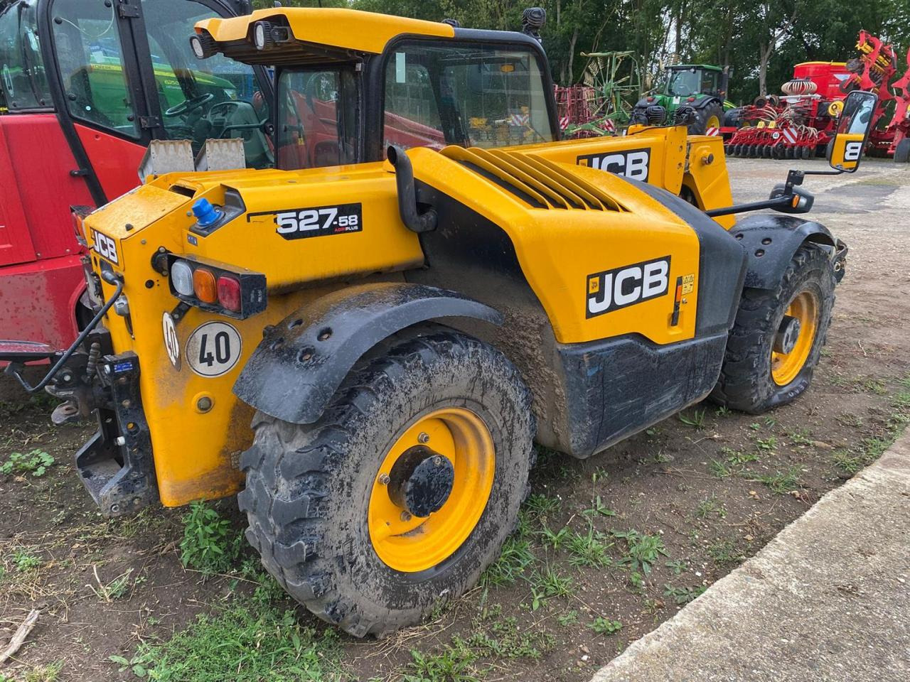 JCB 527-58 Agri Plus - 伸缩臂叉装车:图3 JCB 527-58 Agri Plus - 伸缩臂叉装车:图3