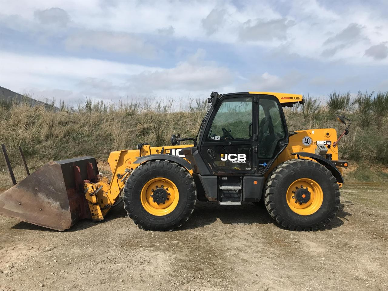 JCB 560-80 Agri Plus - 伸缩臂叉装车:图2 JCB 560-80 Agri Plus - 伸缩臂叉装车:图2