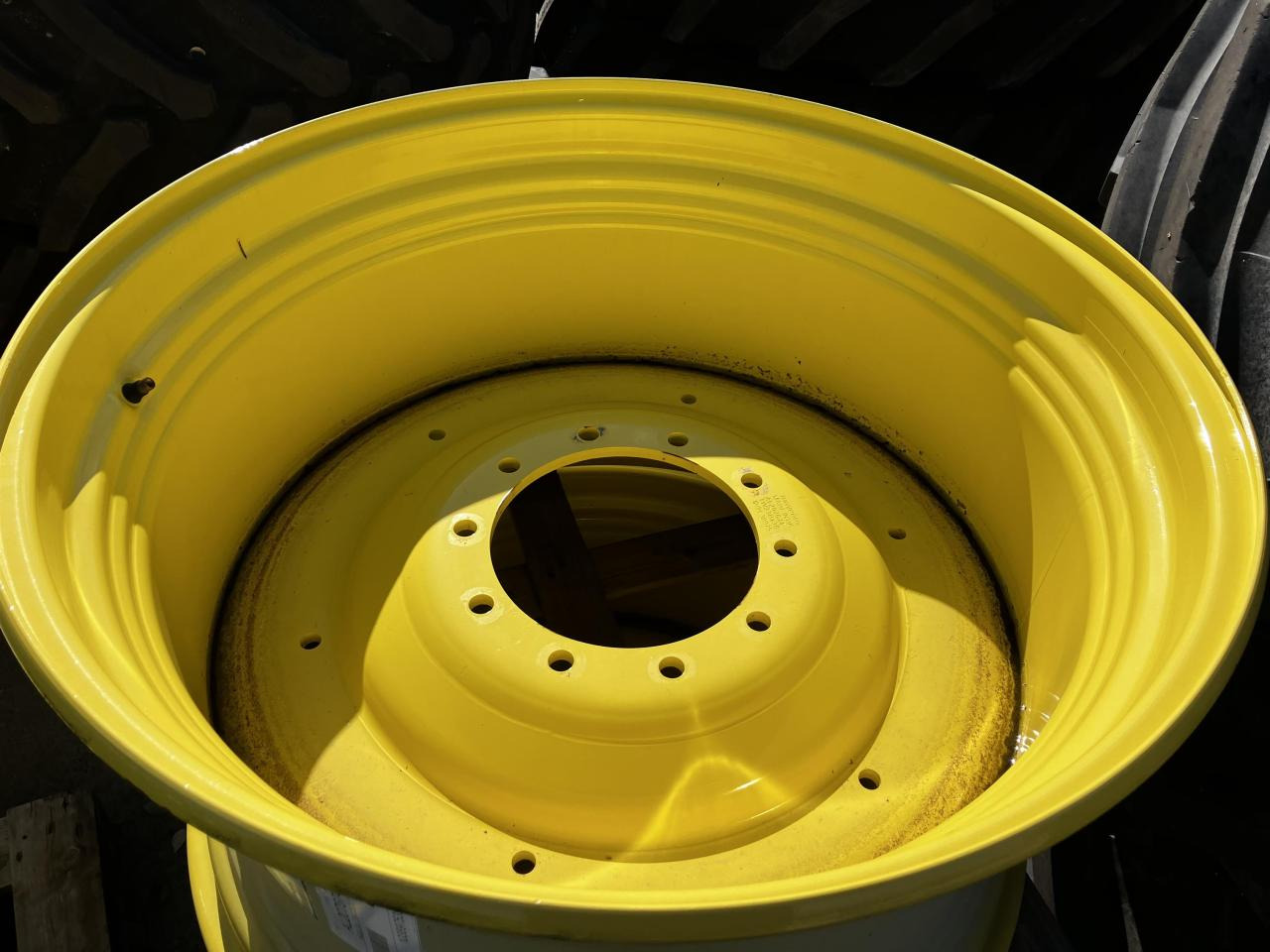 John Deere 23x38 - 轮胎 适用于 农业机械:图2 John Deere 23x38 - 轮胎 适用于 农业机械:图2