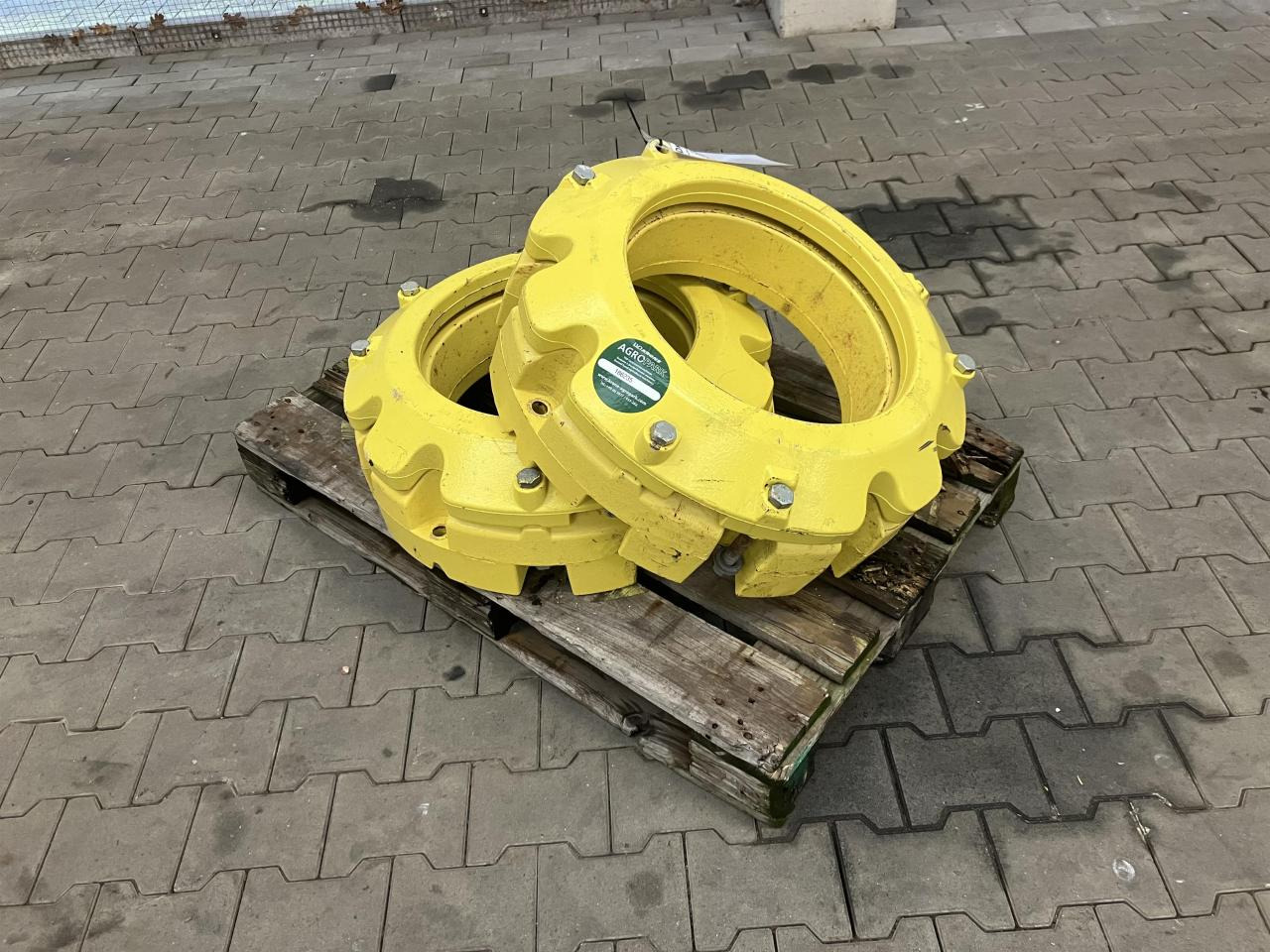 John Deere 2x 205+72 kg - 备件 适用于 农业机械:图1 John Deere 2x 205+72 kg - 备件 适用于 农业机械:图1