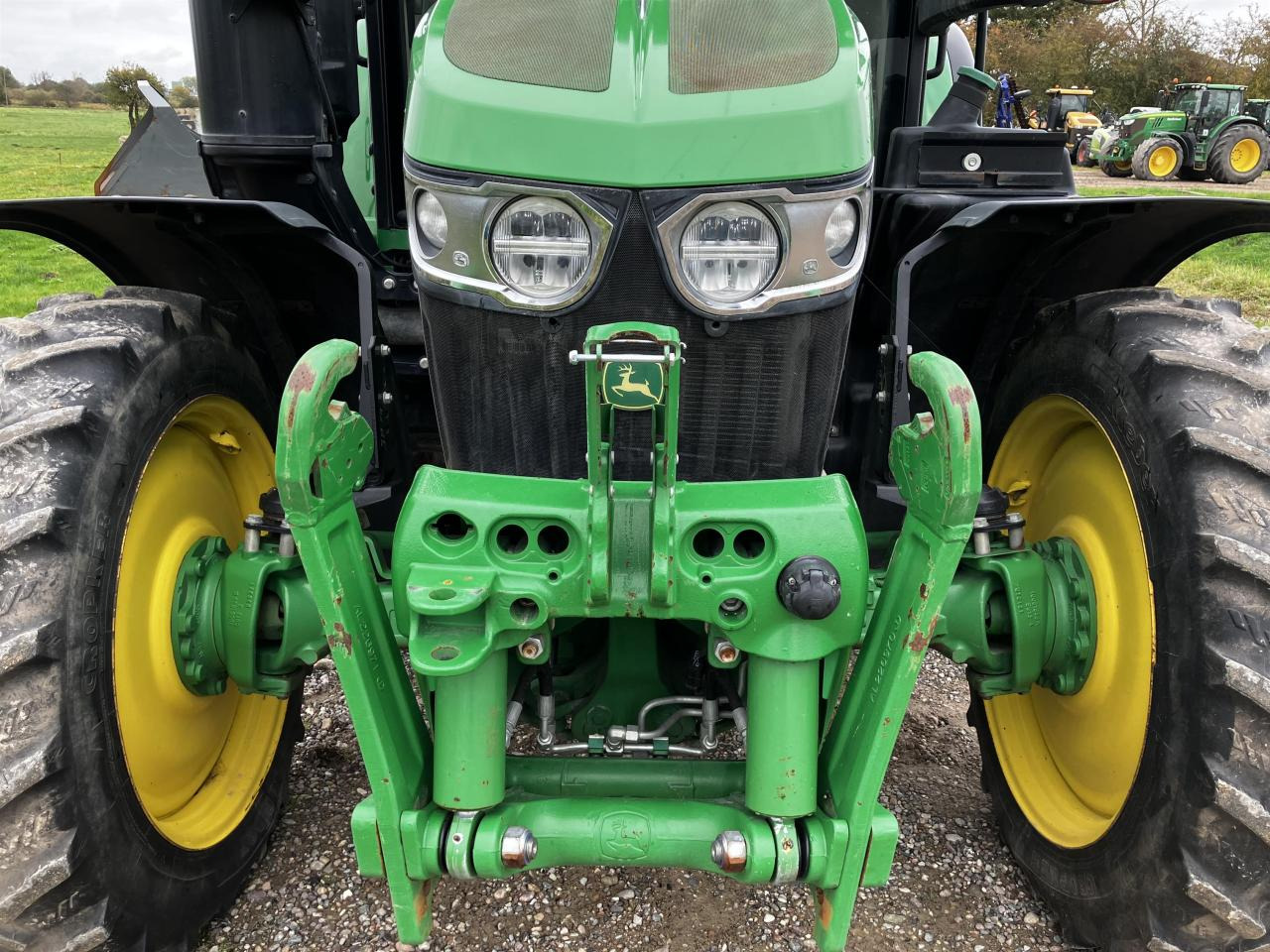 John Deere 6120M - 拖拉机:图3 John Deere 6120M - 拖拉机:图3
