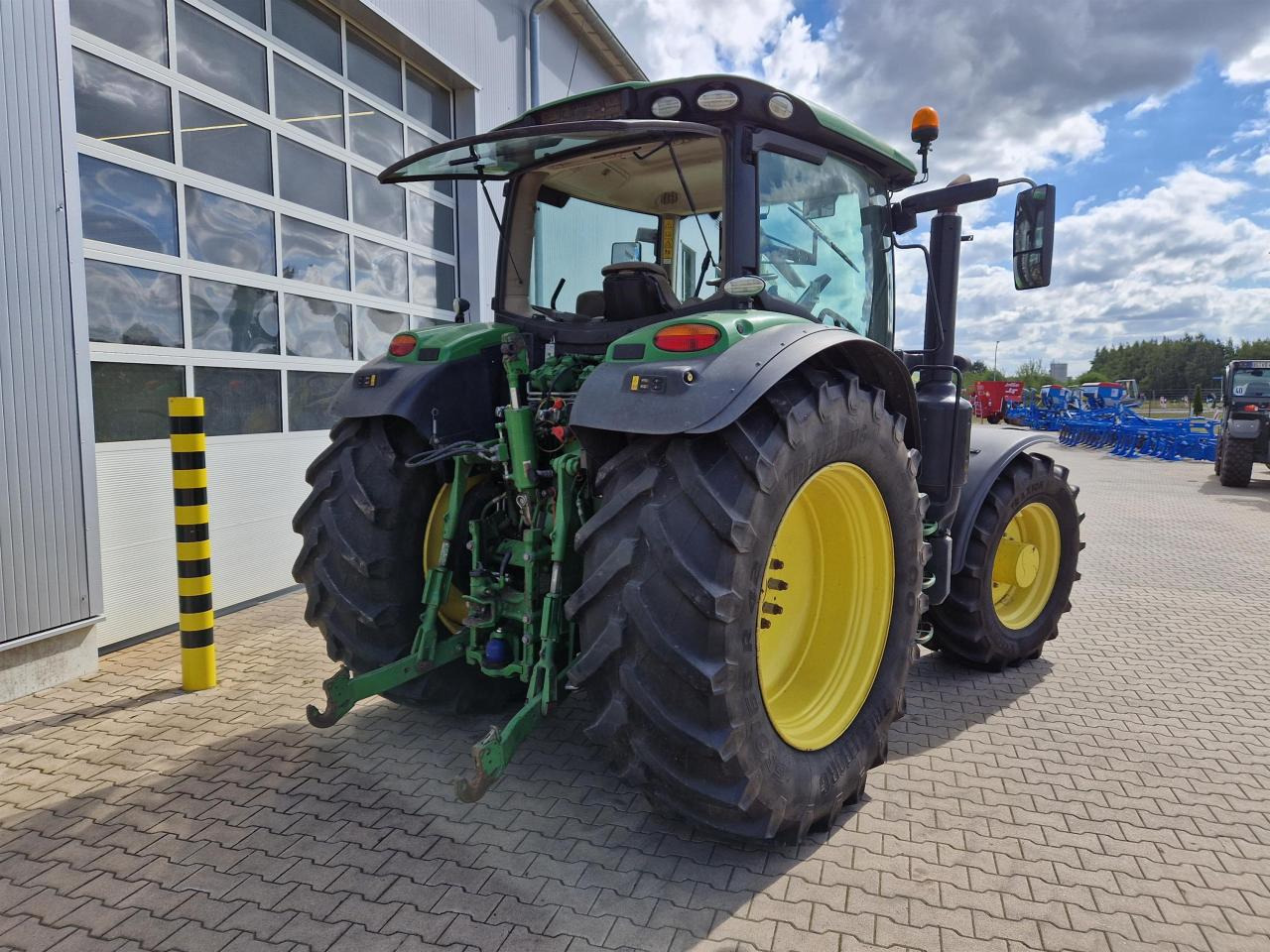 John Deere 6145R - 拖拉机:图3 John Deere 6145R - 拖拉机:图3