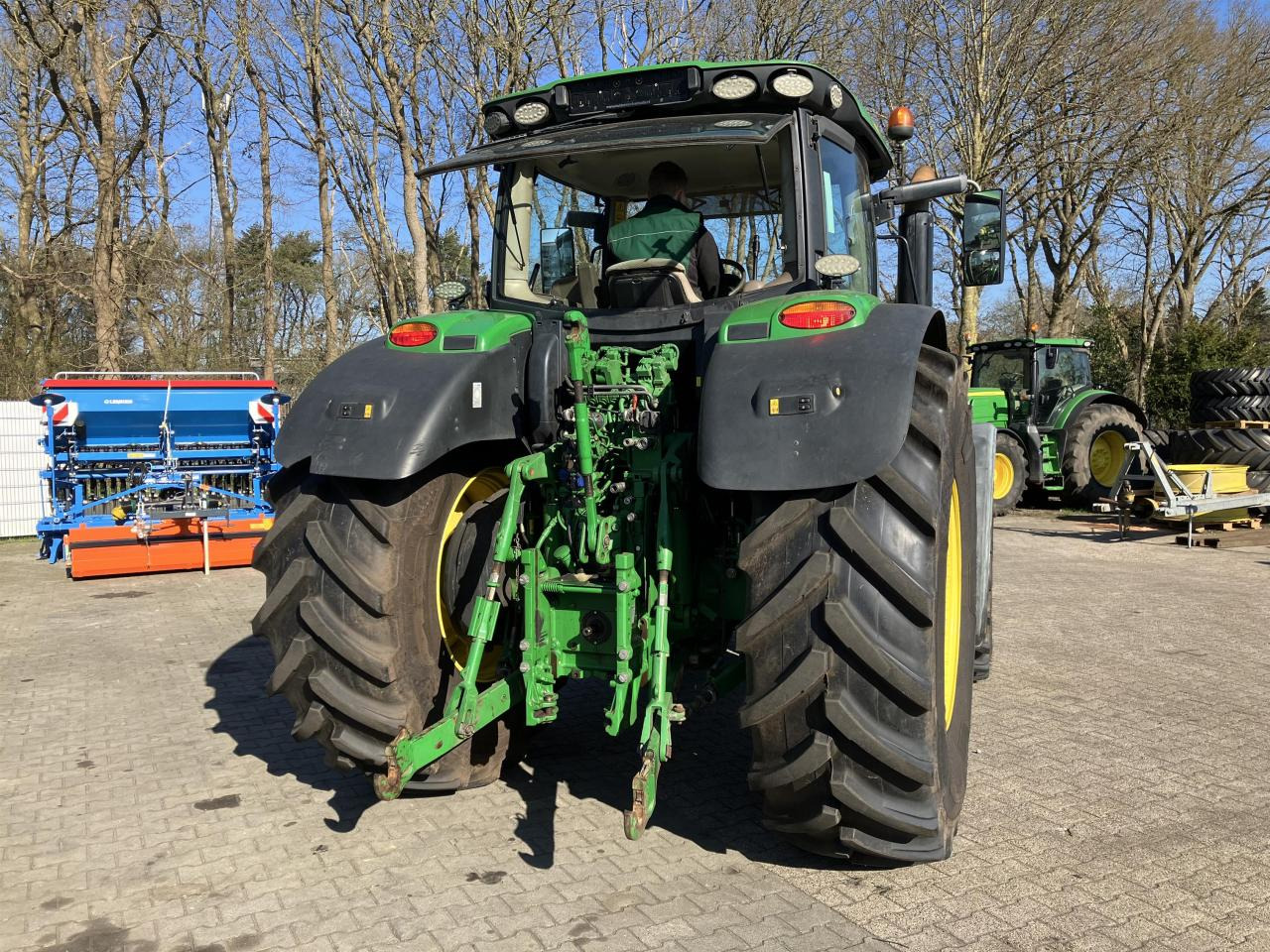 John Deere 6195R - 拖拉机:图3 John Deere 6195R - 拖拉机:图3