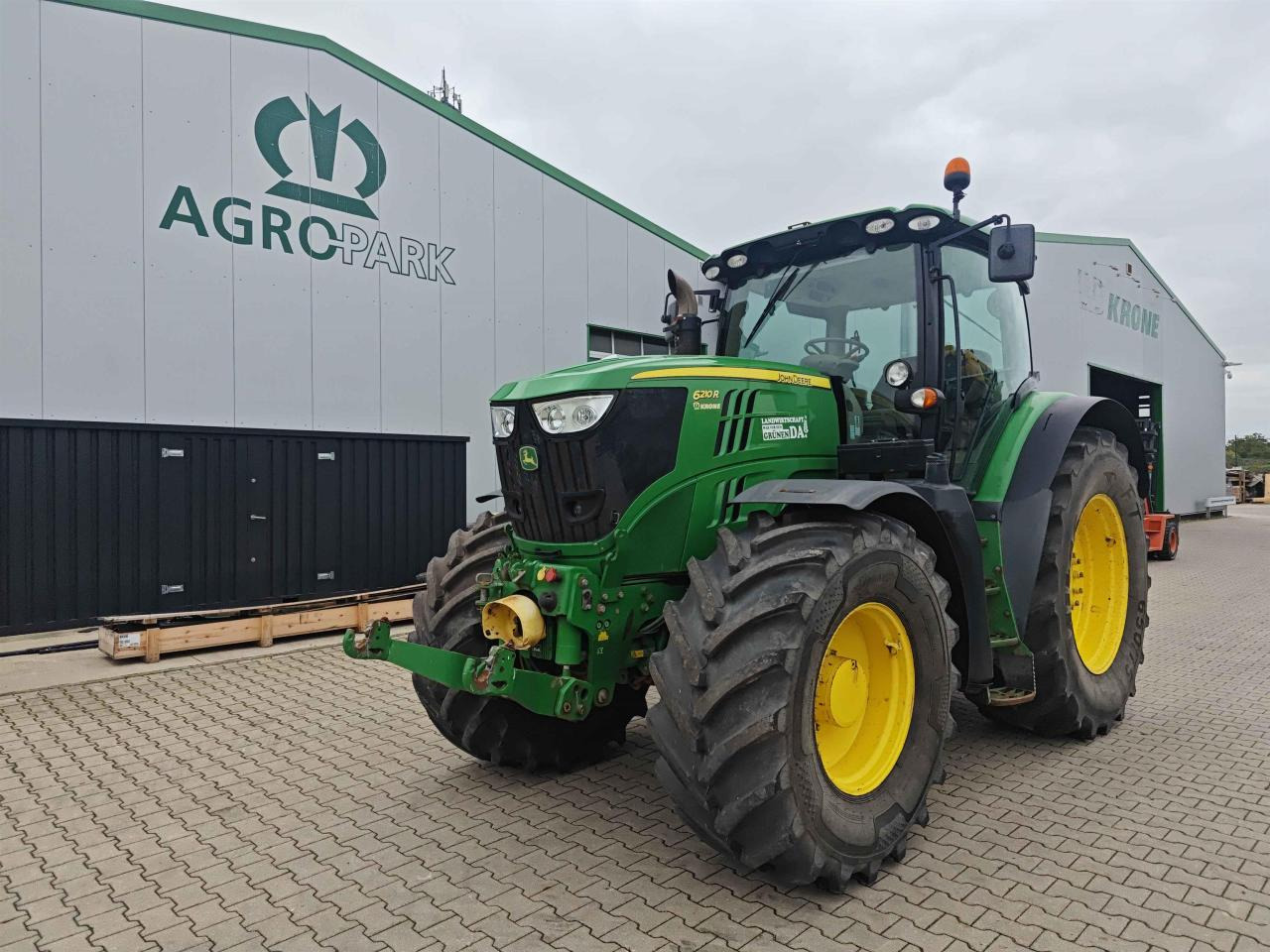 John Deere 6210R - 拖拉机:图1 John Deere 6210R - 拖拉机:图1