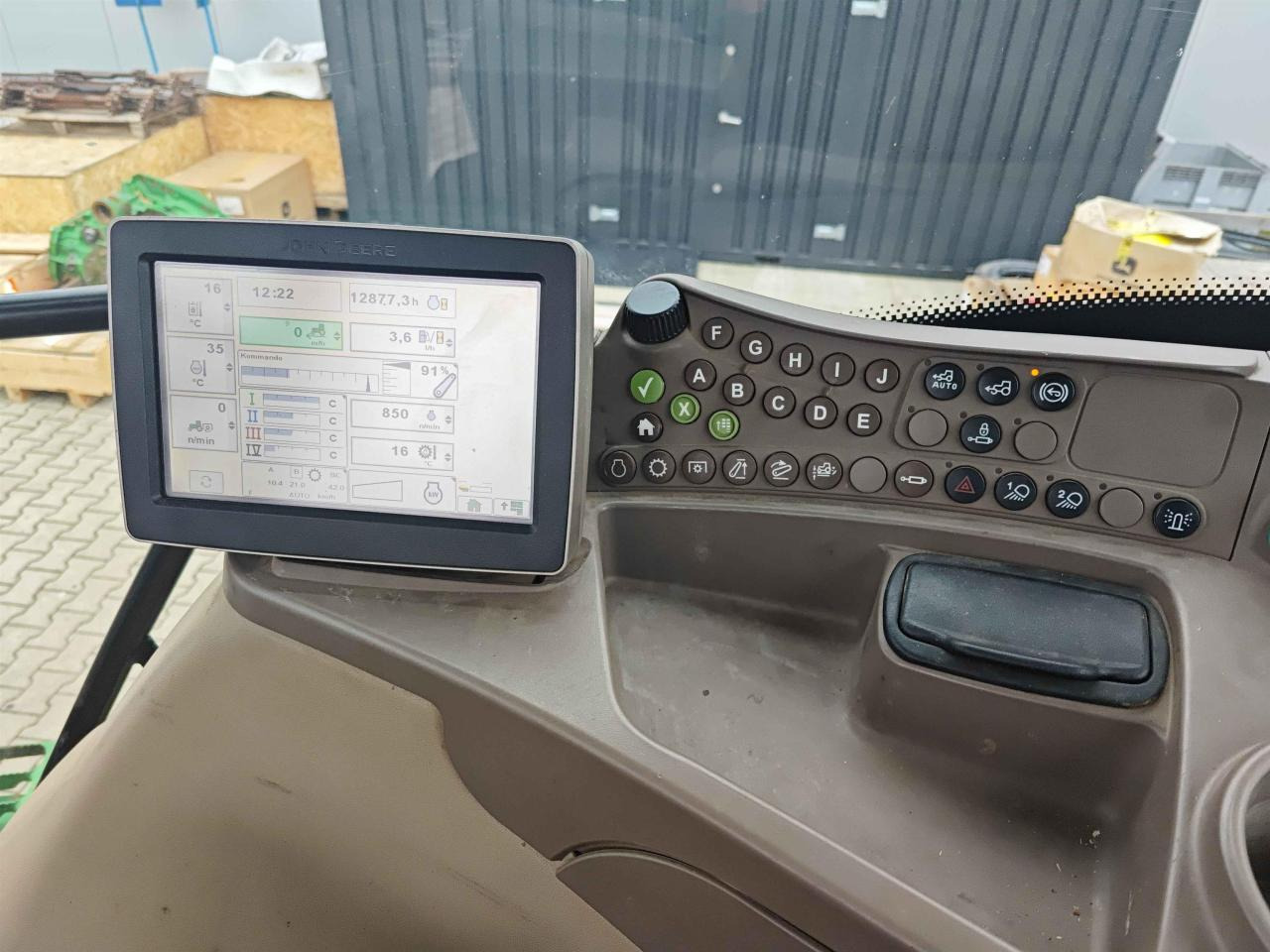 拖拉机 John Deere 6210R：图15