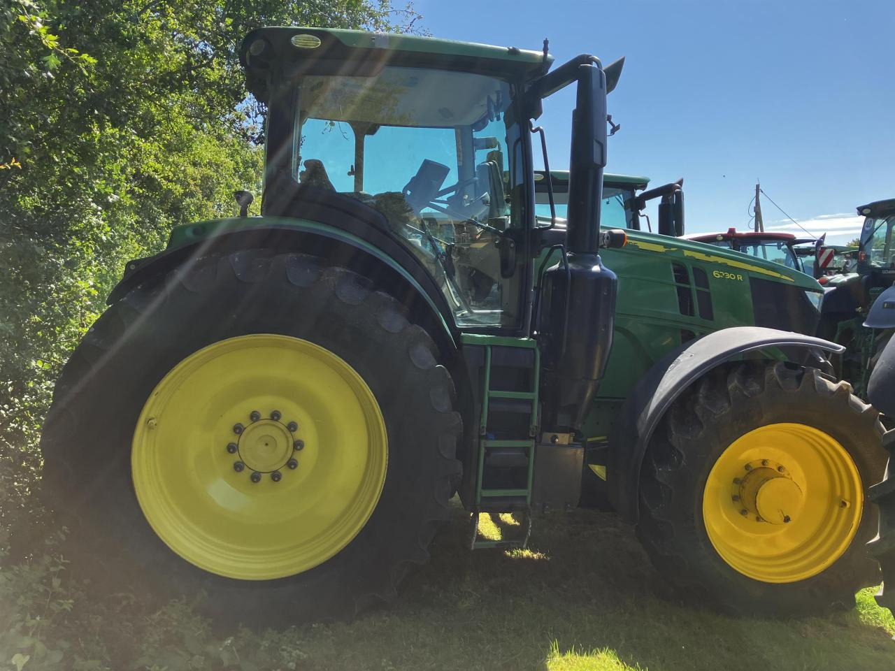 John Deere 6230R - 拖拉机:图2 John Deere 6230R - 拖拉机:图2