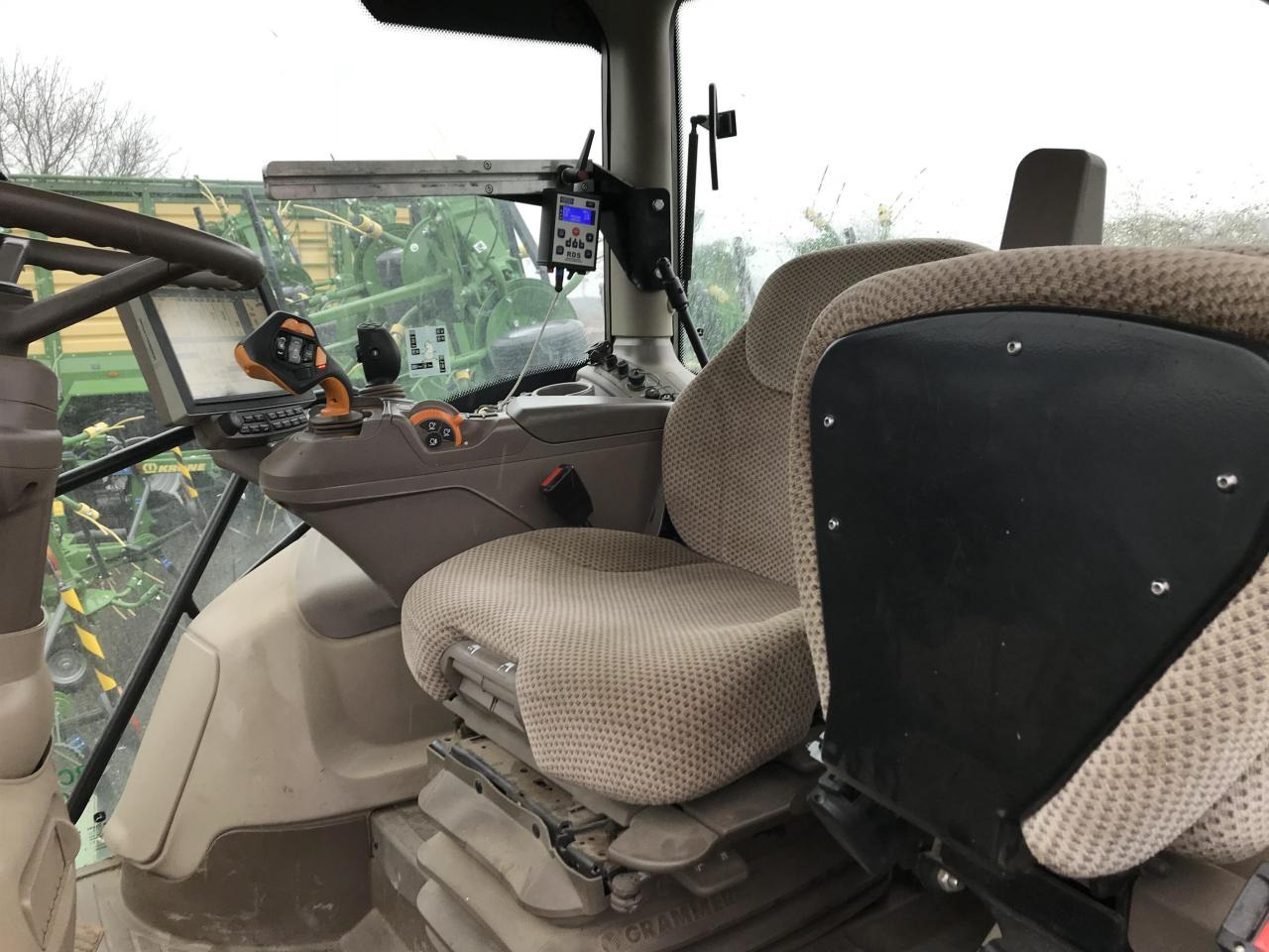 John Deere 6250R - 拖拉机:图5 John Deere 6250R - 拖拉机:图5
