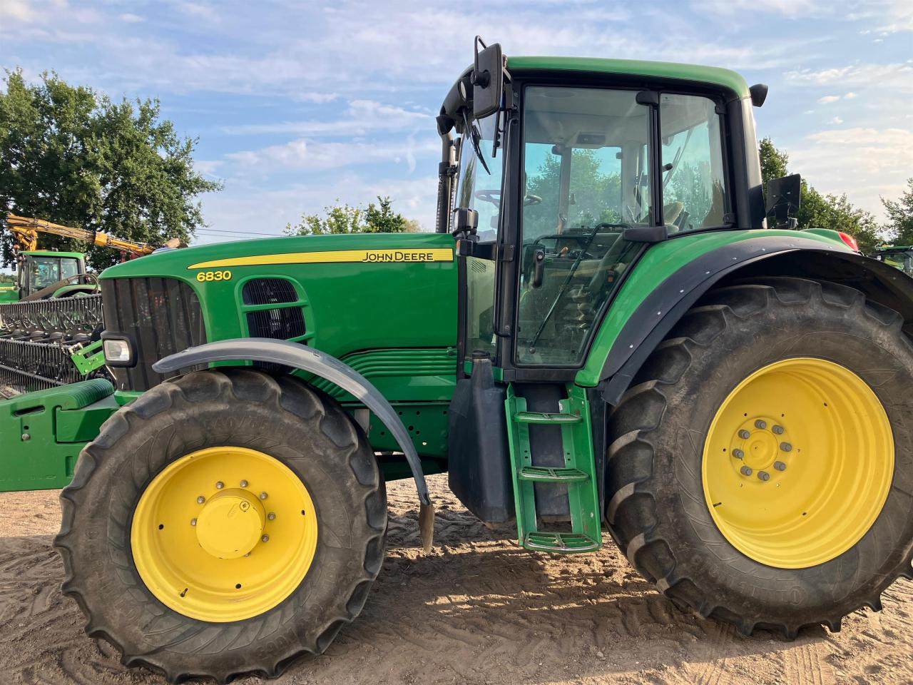 John Deere 6830 - 拖拉机:图5 John Deere 6830 - 拖拉机:图5