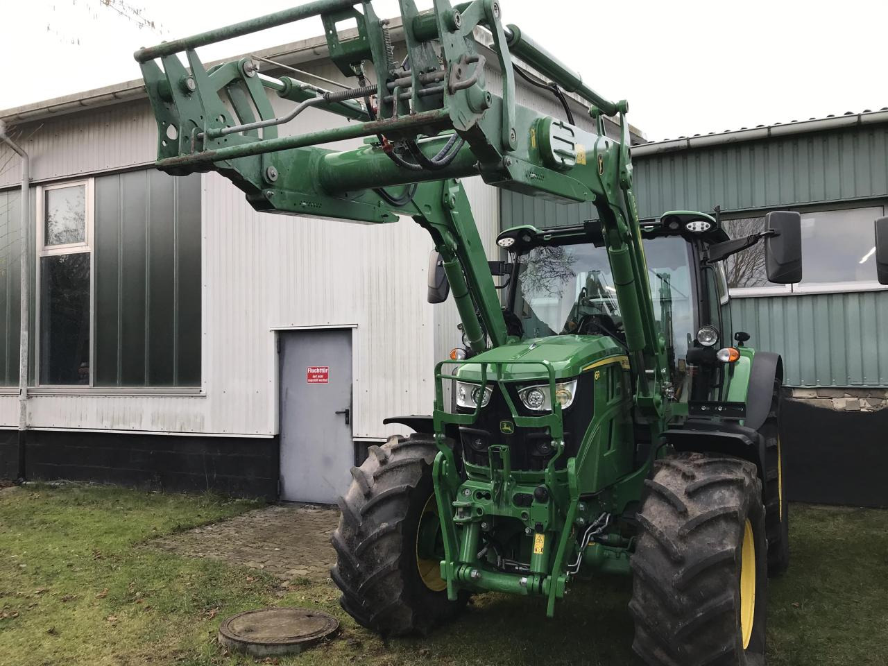 John Deere 6R 140 - 拖拉机:图1 John Deere 6R 140 - 拖拉机:图1