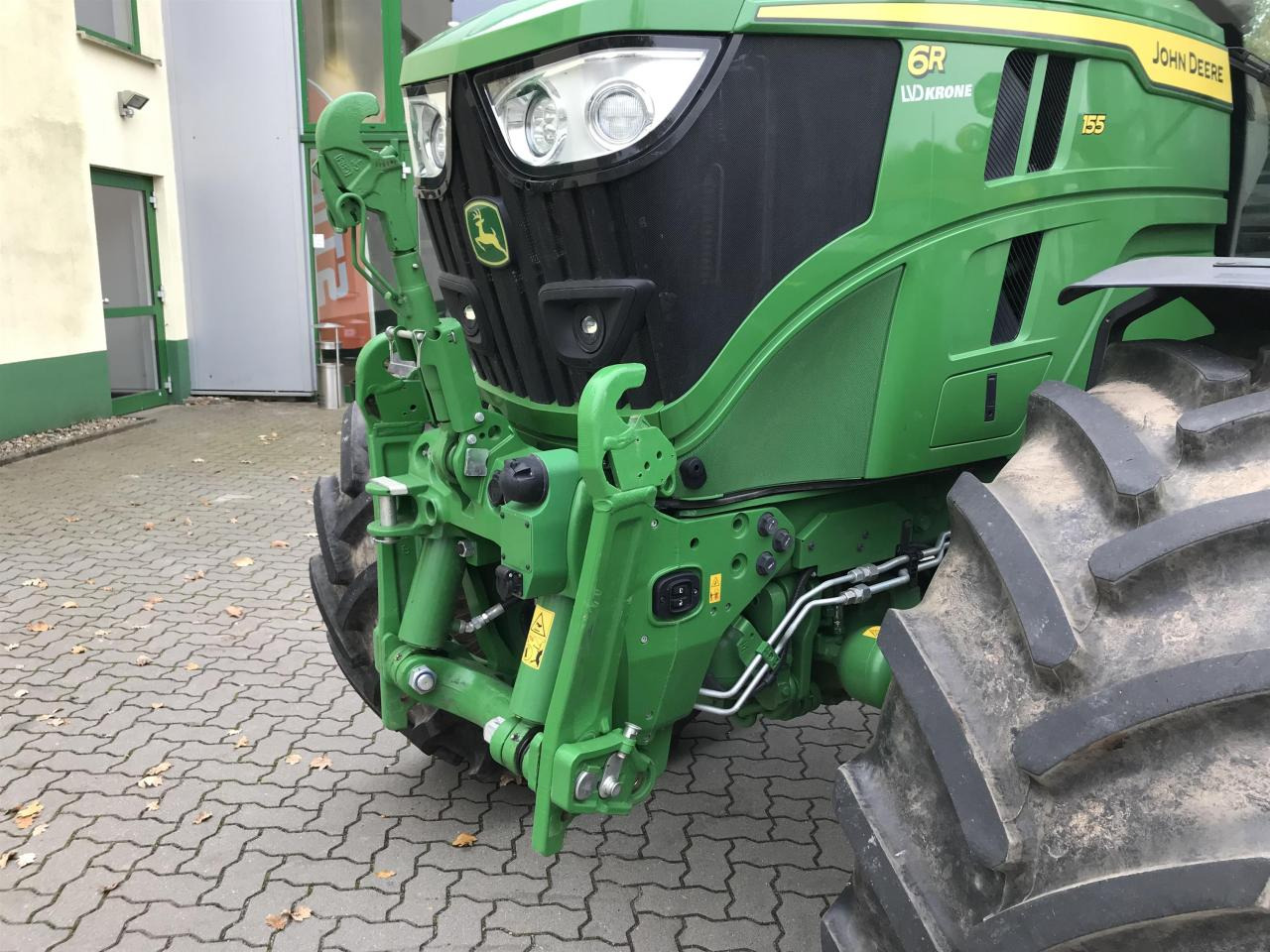 John Deere 6R 155 - 拖拉机:图4 John Deere 6R 155 - 拖拉机:图4