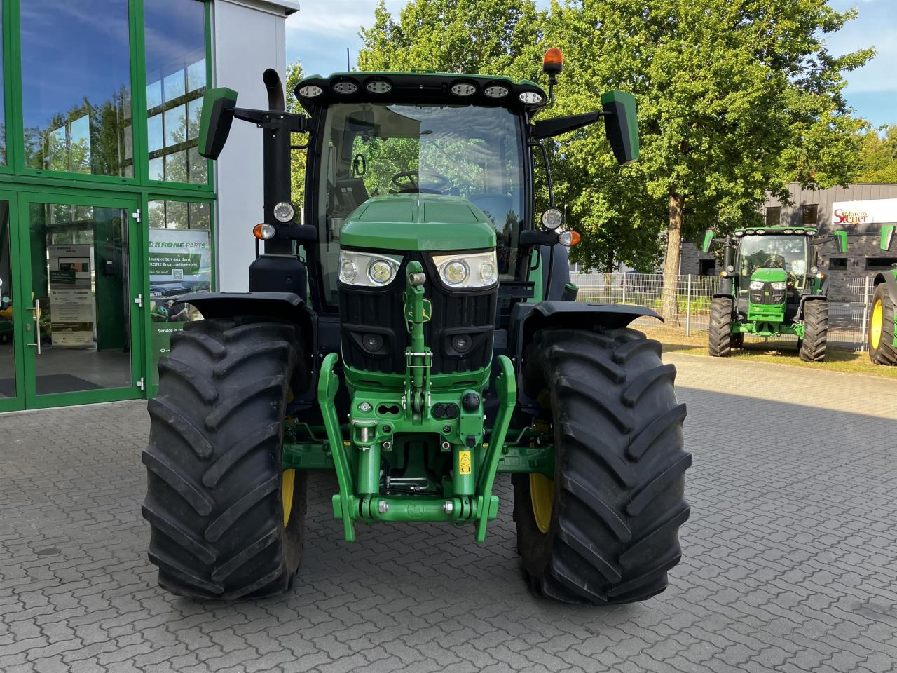 John Deere 6R 155 - 拖拉机:图3 John Deere 6R 155 - 拖拉机:图3