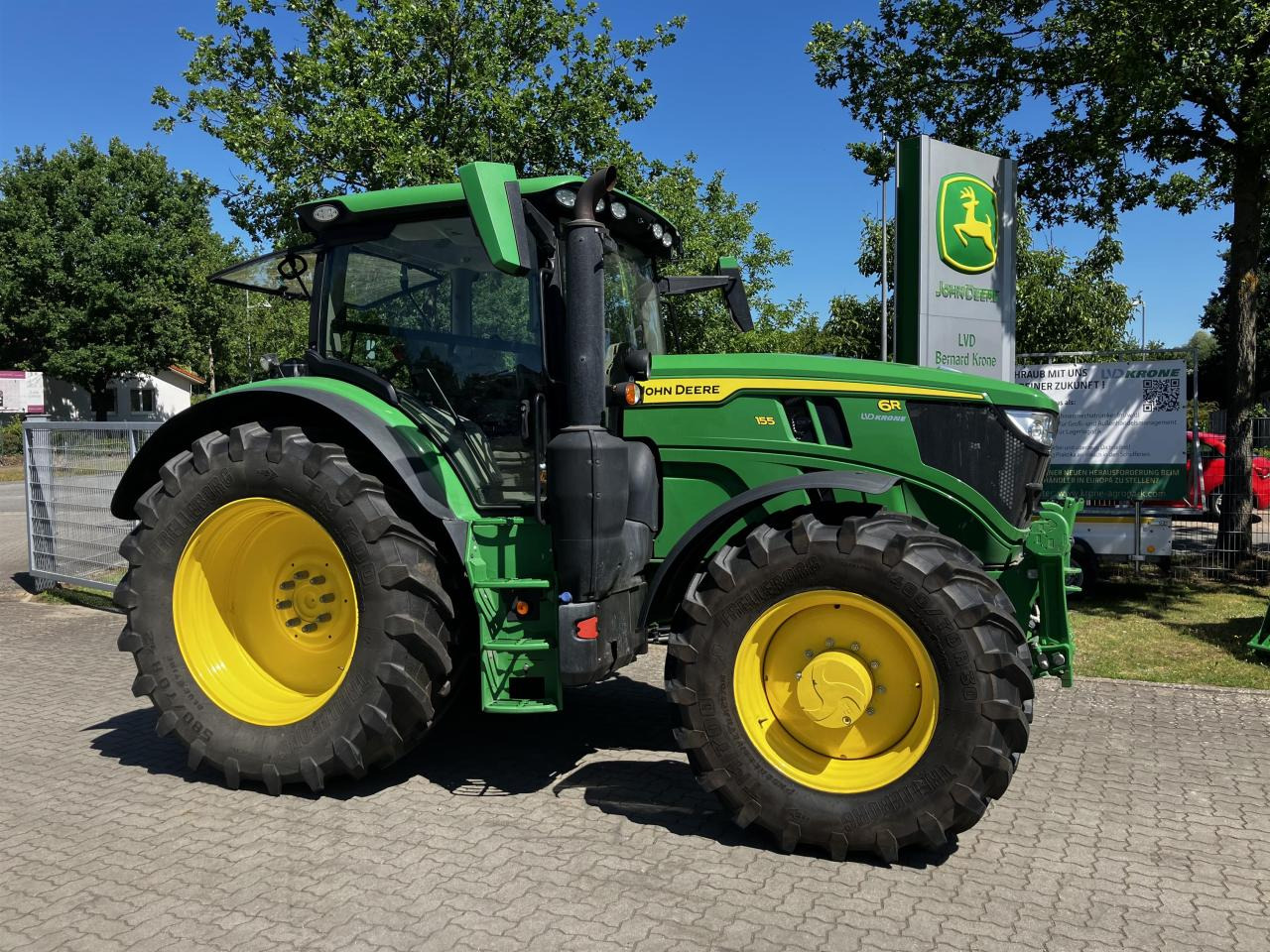 John Deere 6R 155 - 拖拉机:图2 John Deere 6R 155 - 拖拉机:图2