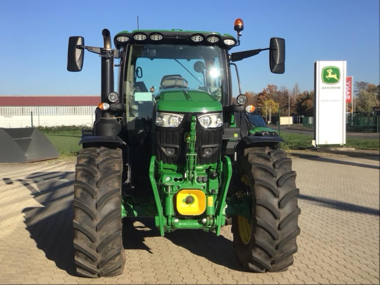 John Deere 6R 155 - 拖拉机:图3 John Deere 6R 155 - 拖拉机:图3